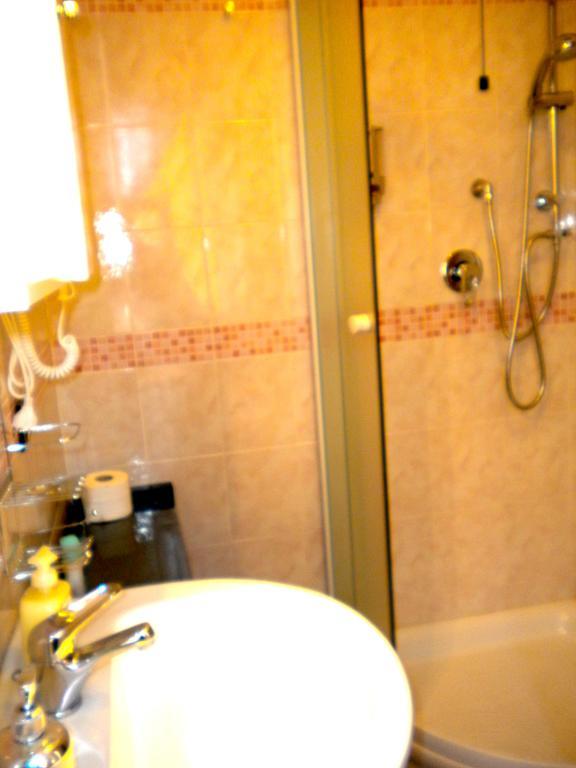 Top Suit Uno - Guest House Brugherio Kültér fotó