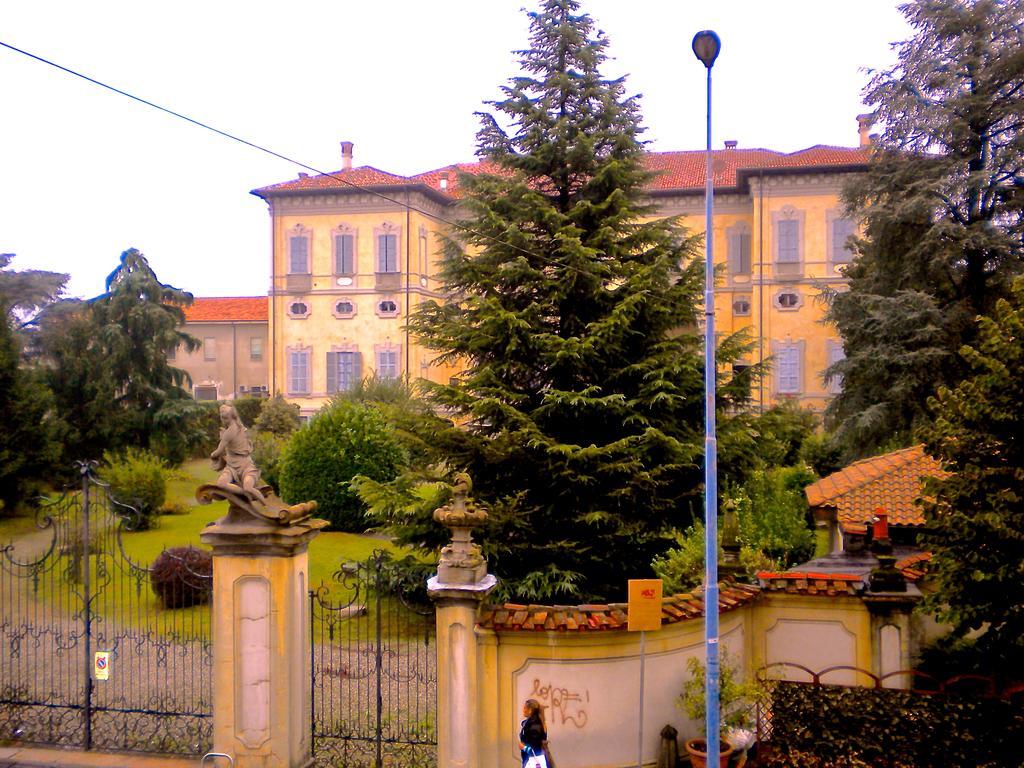 Top Suit Uno - Guest House Brugherio Kültér fotó