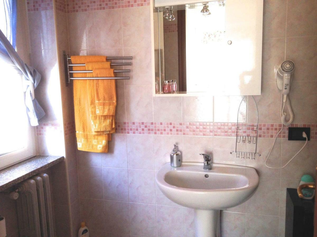 Top Suit Uno - Guest House Brugherio Szoba fotó